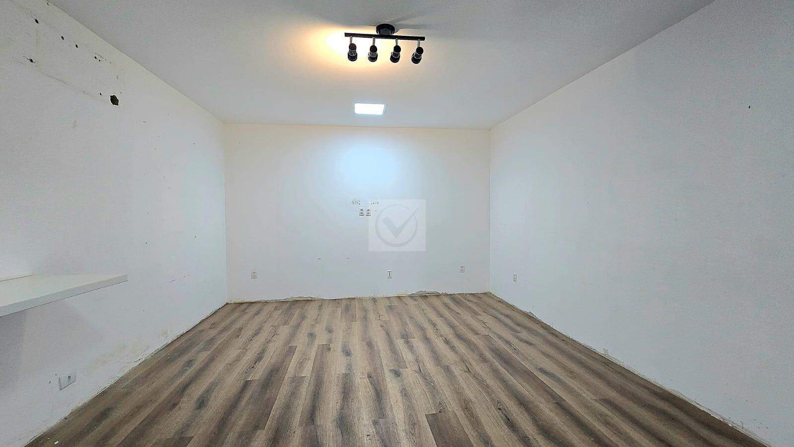 Excelente Oportunidade no Siqueira Campos: Galpão Comercial com 450 m² de Área Total - Foto 5