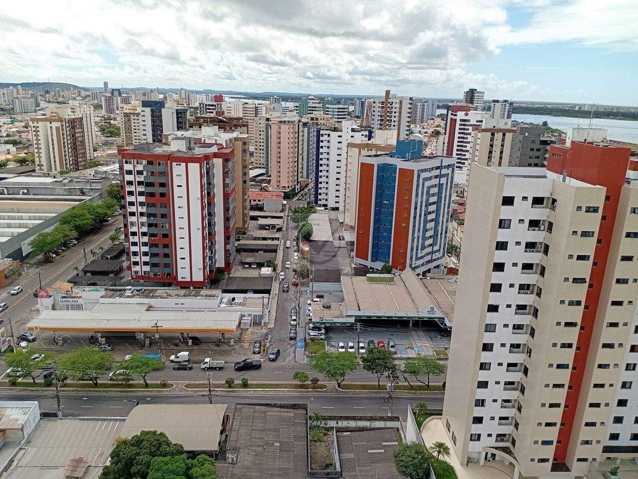 Apartamento em cobertura para aluguel mobiliado, 2 quartos, 1 suíte, 2 salas amplas, 1 wc, DCE, 2 vagas, 13 de Julho - Aracaju/SE - Foto 24