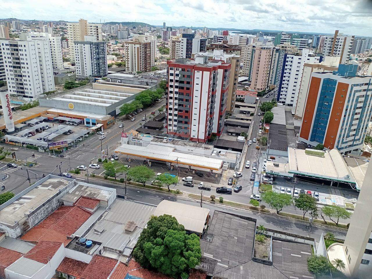 Apartamento em cobertura para aluguel mobiliado, 2 quartos, 1 suíte, 2 salas amplas, 1 wc, DCE, 2 vagas, 13 de Julho - Aracaju/SE - Foto 23