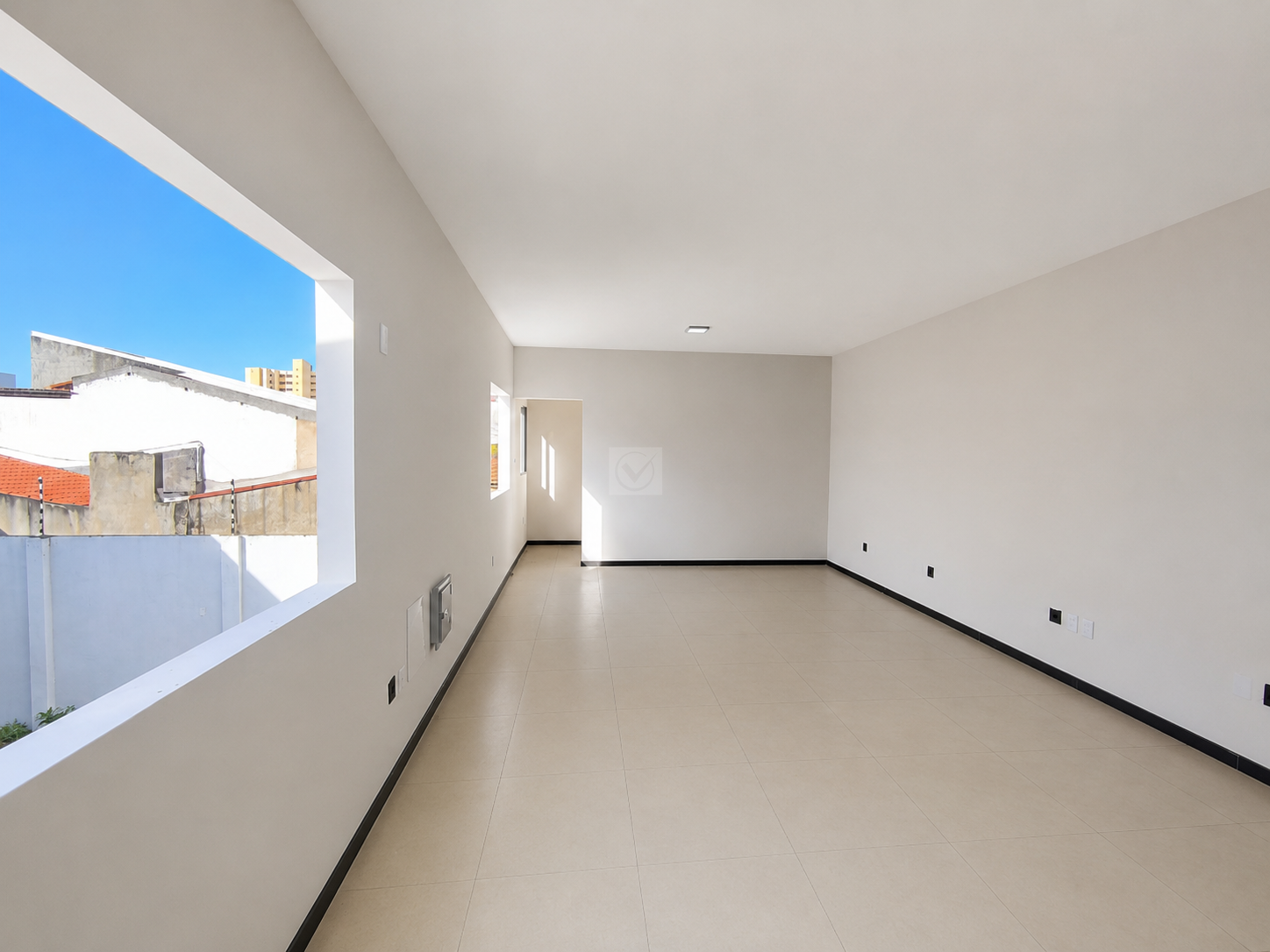 Excelente Ponto Comercial com 400 m² de Área Construída – Localização Privilegiada! - Foto 13