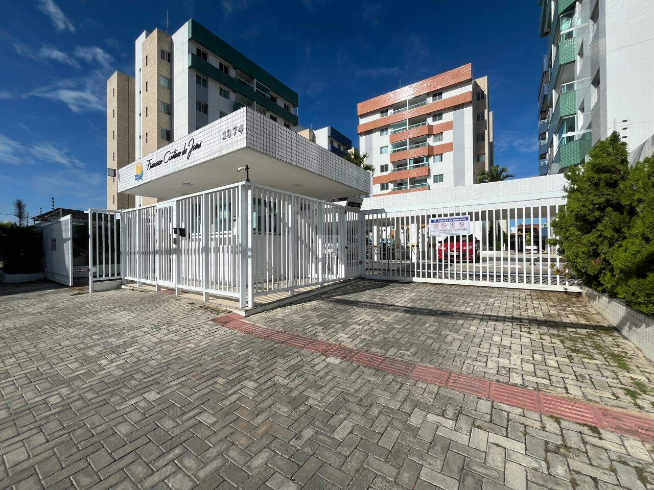 Apartamento à venda, 3 quartos, 1 suíte, 2 vagas, Atalaia - Aracaju/SE