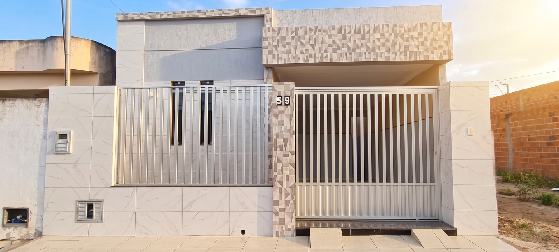 Conforto e Ambientes Bem Divididos em Campo do Brito! Casa de 3 Quartos com Suíte