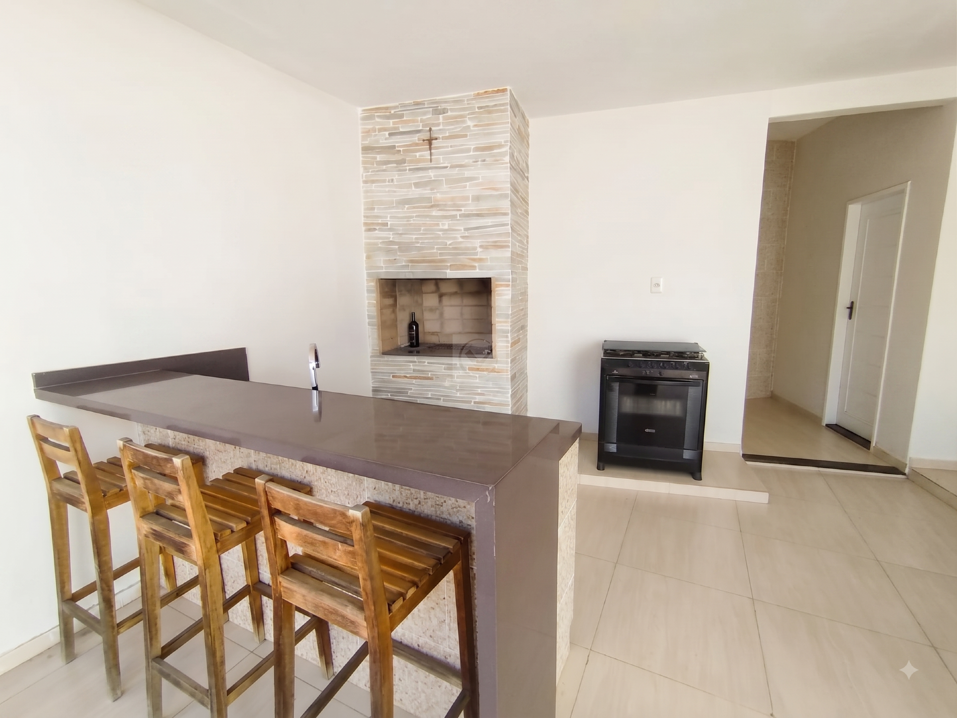 Conforto e Espaço no Zé Carlos Machado! Casa de 3 Quartos com 2 Vagas de Garagem - Foto 7