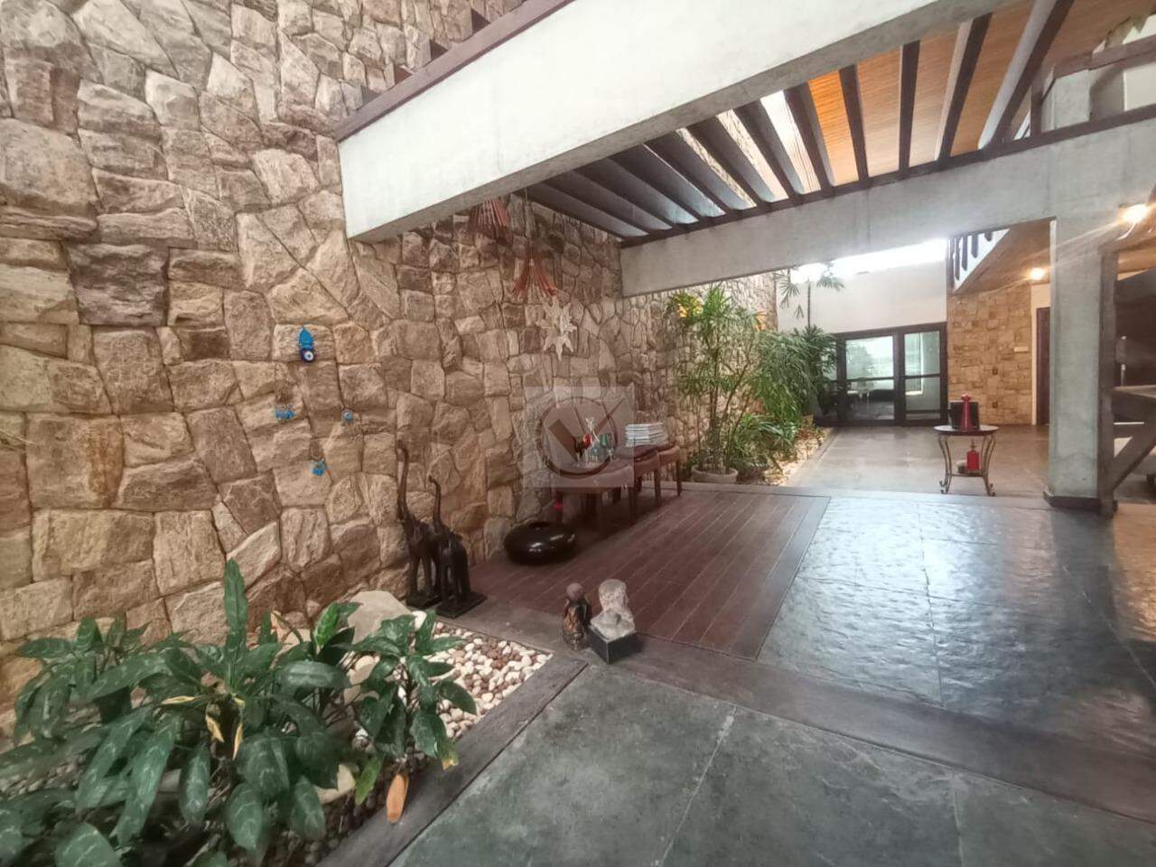 Oportunidade Única na Antiga Beira Mar: Casa Ampla e Sofisticada para Morar ou Empreender! - Foto 11