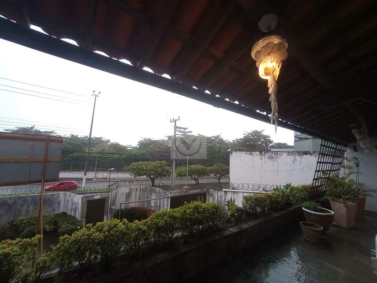 Oportunidade Única na Antiga Beira Mar: Casa Ampla e Sofisticada para Morar ou Empreender! - Foto 16
