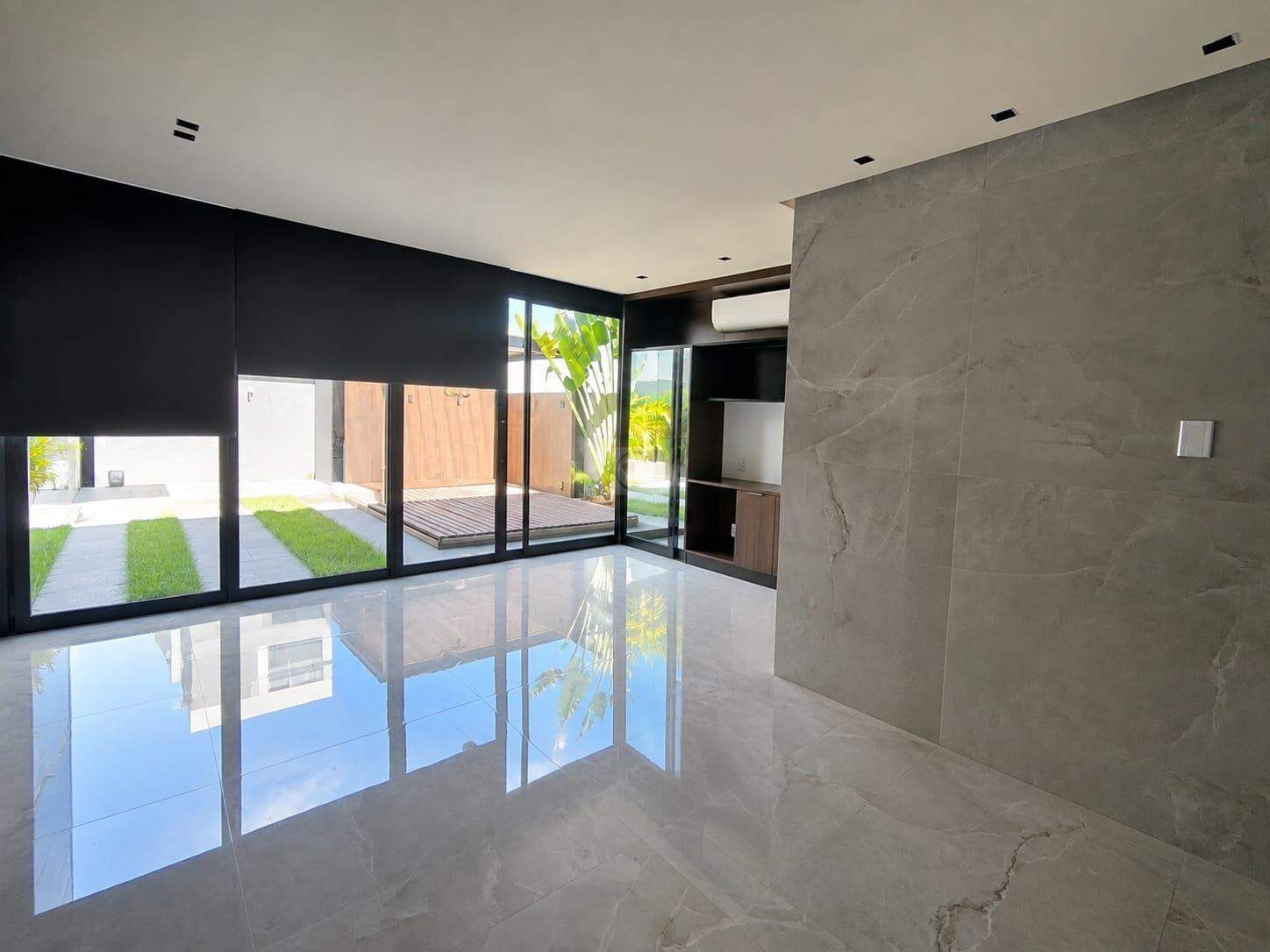Sua casa dos sonhos a 200 metros da praia! Em condominio fechado. - Foto 12