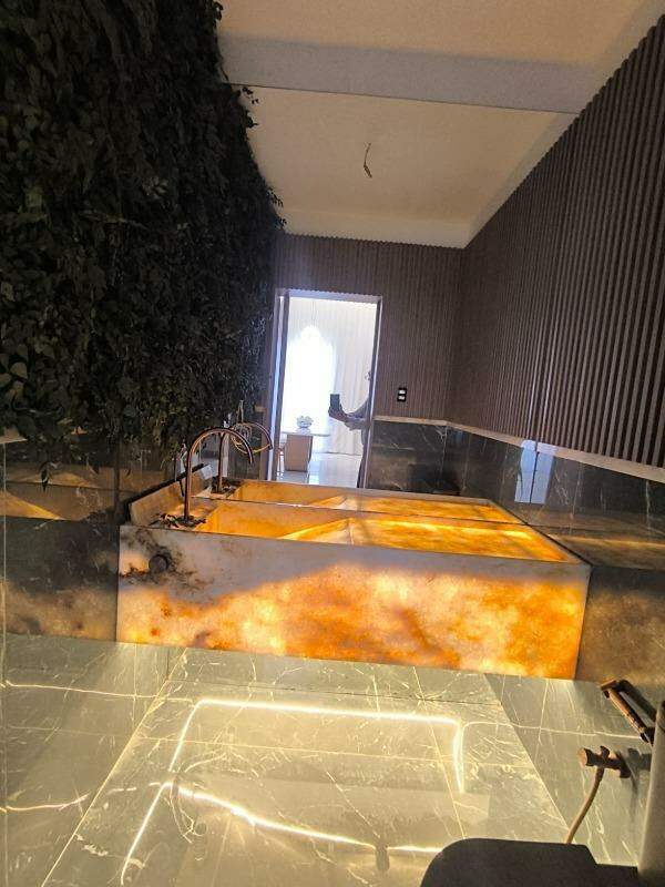 Sua casa dos sonhos a 200 metros da praia! Em condominio fechado. - Foto 6