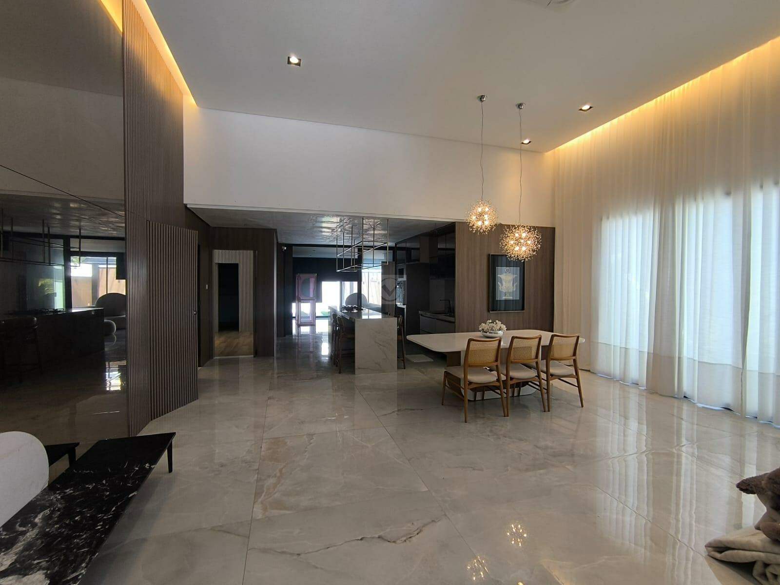 Sua casa dos sonhos a 200 metros da praia! Em condominio fechado. - Foto 3