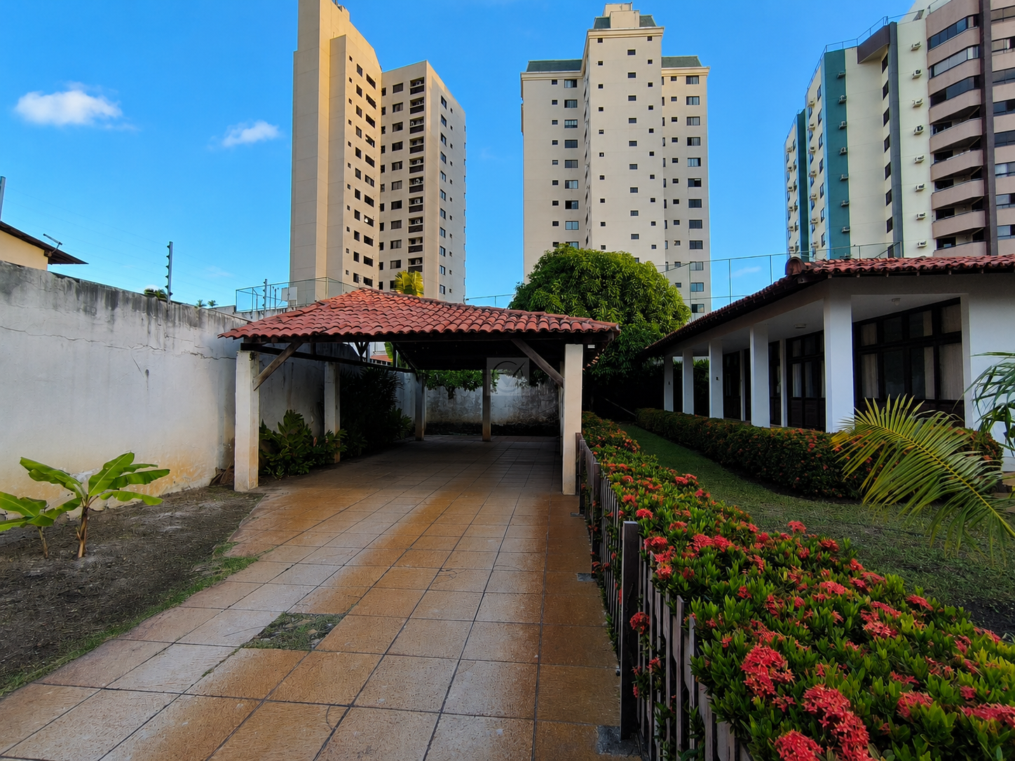 Casa Comercial para aluguel, 4 quartos, 1 suíte, 4 vagas, Jardins - Aracaju/SE - Foto 4