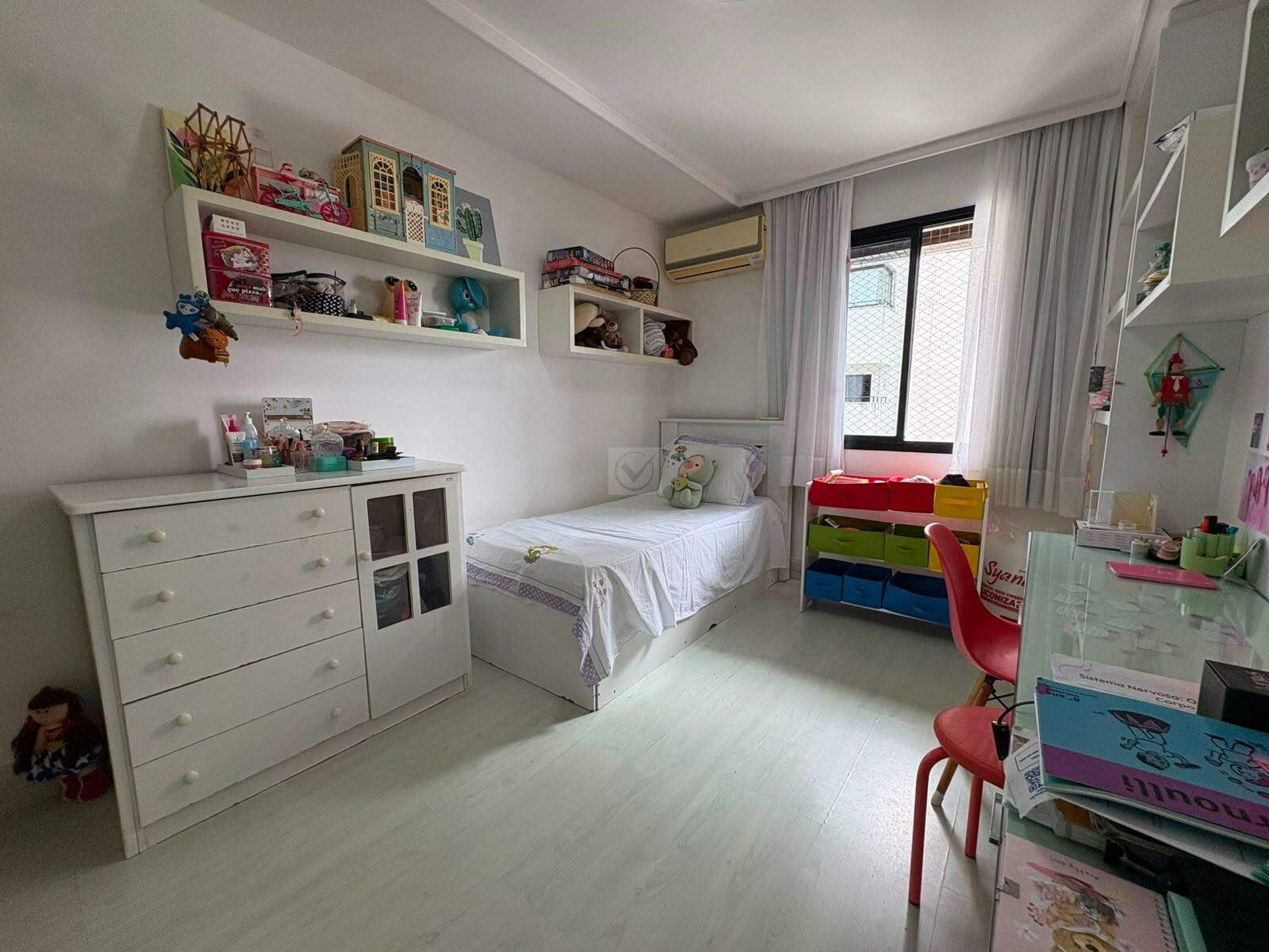 VENDA - Apartamento Andar Alto no Edf. Horto das Figueiras com 4 quartos sendo 2 suítes. - Foto 11