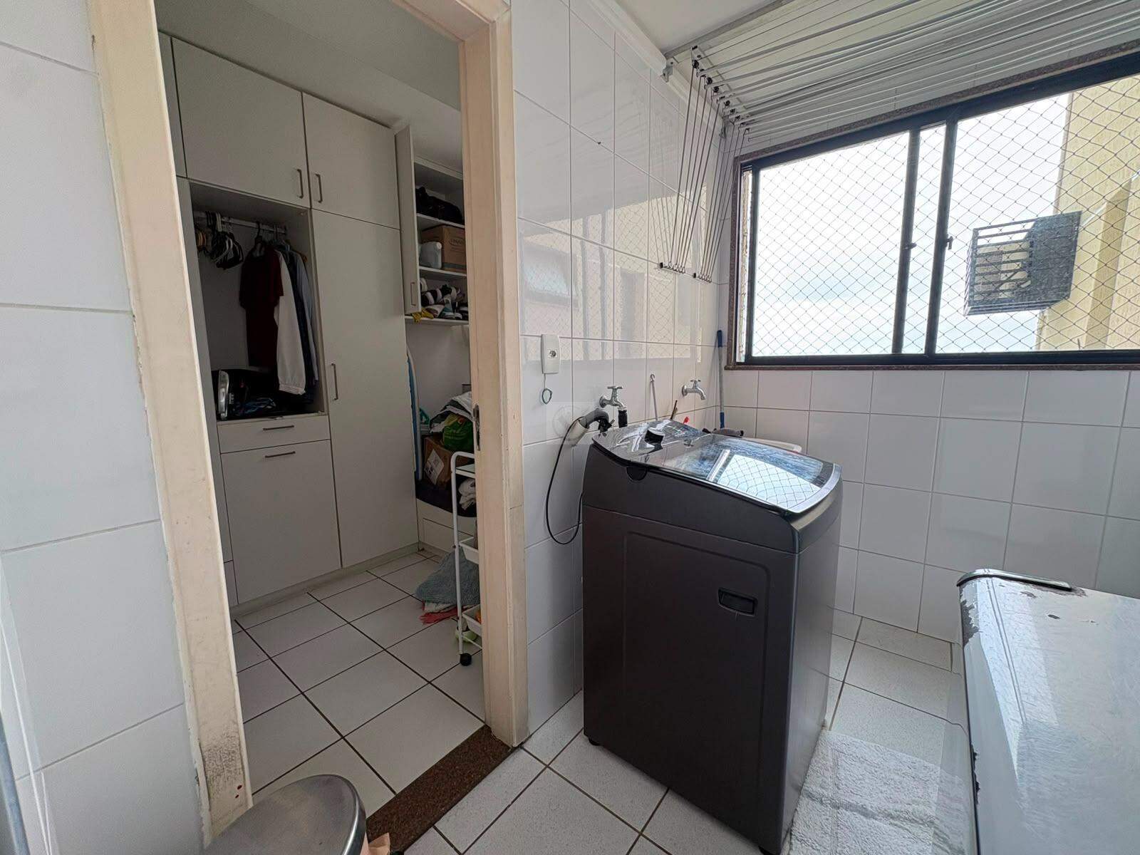 VENDA - Apartamento Andar Alto no Edf. Horto das Figueiras com 4 quartos sendo 2 suítes. - Foto 24
