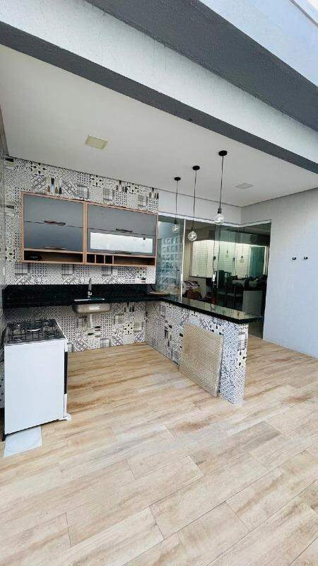 Luxo, Lazer e Estrutura Impecável no Marianga! Casa com Piscina e Área Gourmet - Foto 10