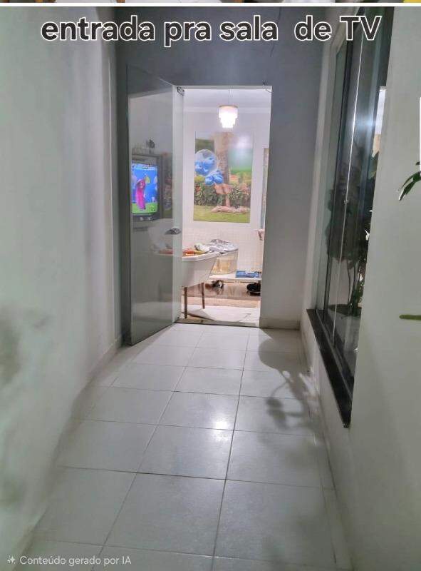 Espaço, Ventilação e Conforto no Marianga! Casa com 3 Salas e Lado da Sombra - Foto 17