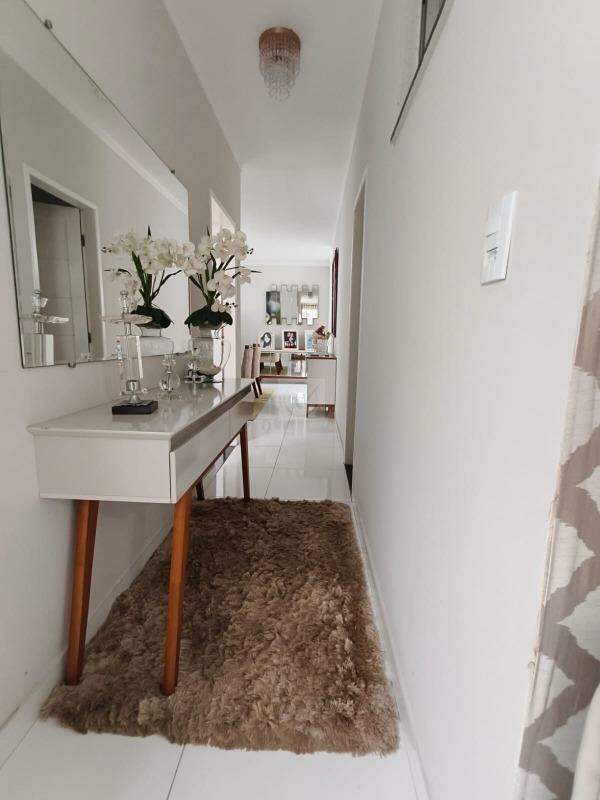 Espaço, Ventilação e Conforto no Marianga! Casa com 3 Salas e Lado da Sombra - Foto 5