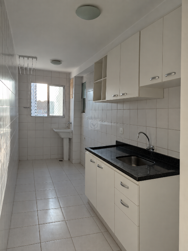 Apartamento de 68m² em localização privilegiada, bem em frente a uma praça encantadora. - Foto 7
