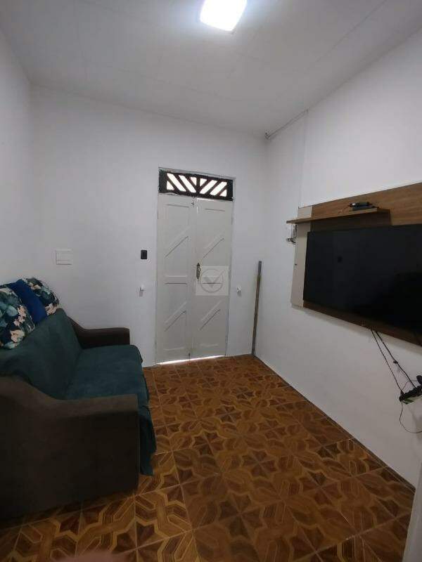 Praticidade, Aconchego e Área Livre! Casa de 1 Quarto com Quintal - Foto 7