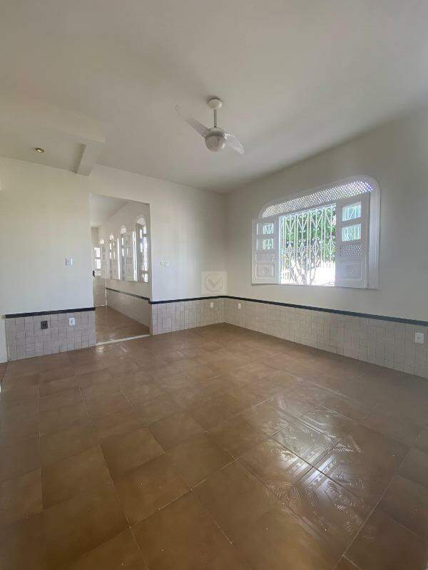 Excelente Casa Térrea em Localização Privilegiada – 238m² de Conforto e Praticidade! - Foto 6