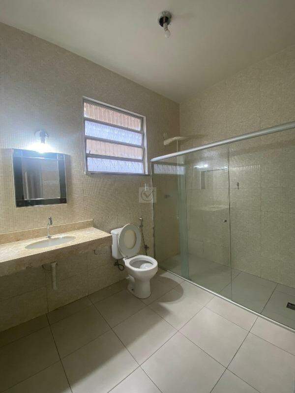 Excelente Casa Térrea em Localização Privilegiada – 238m² de Conforto e Praticidade! - Foto 10