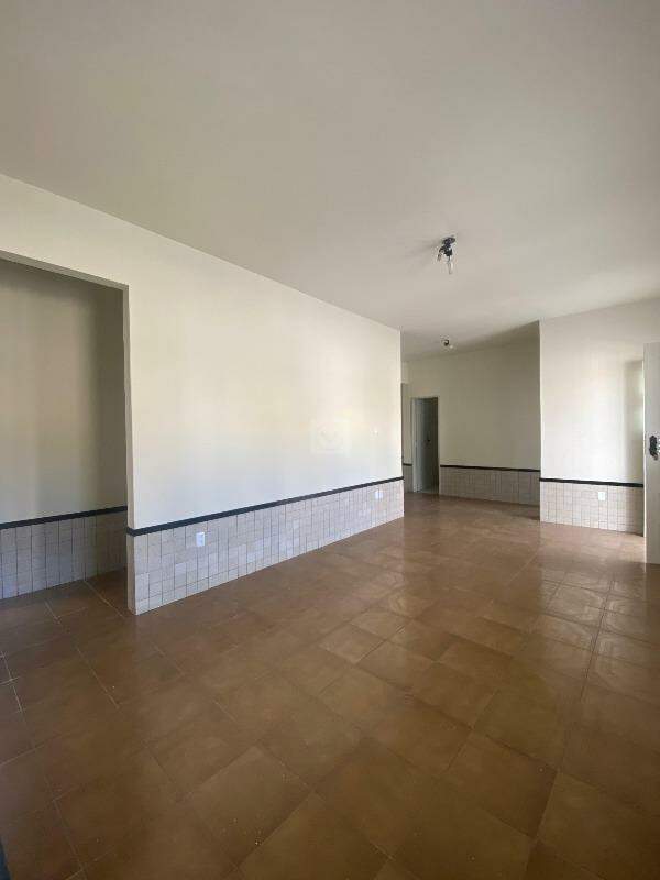 Excelente Casa Térrea em Localização Privilegiada – 238m² de Conforto e Praticidade! - Foto 7