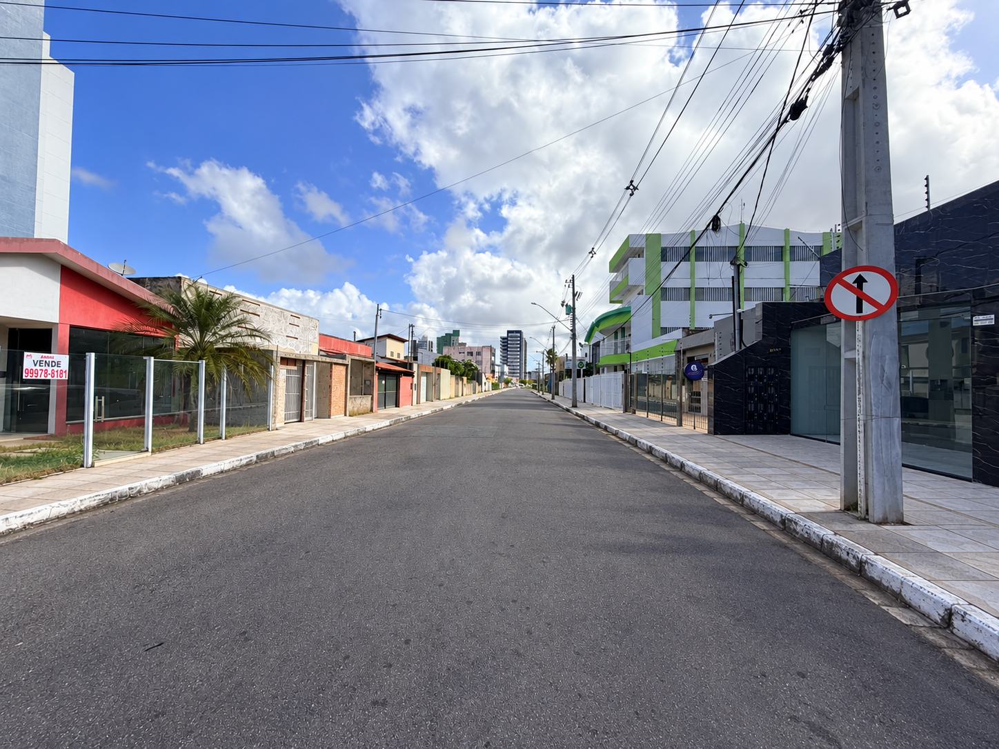 Sala Comercial com estrutura para loja, com localização estratégica - Foto 5