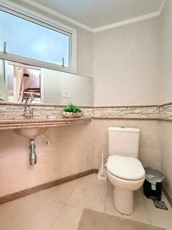 Casa em condomínio para alugar — 416 m², 4 suítes e piscina privativa - Foto 8