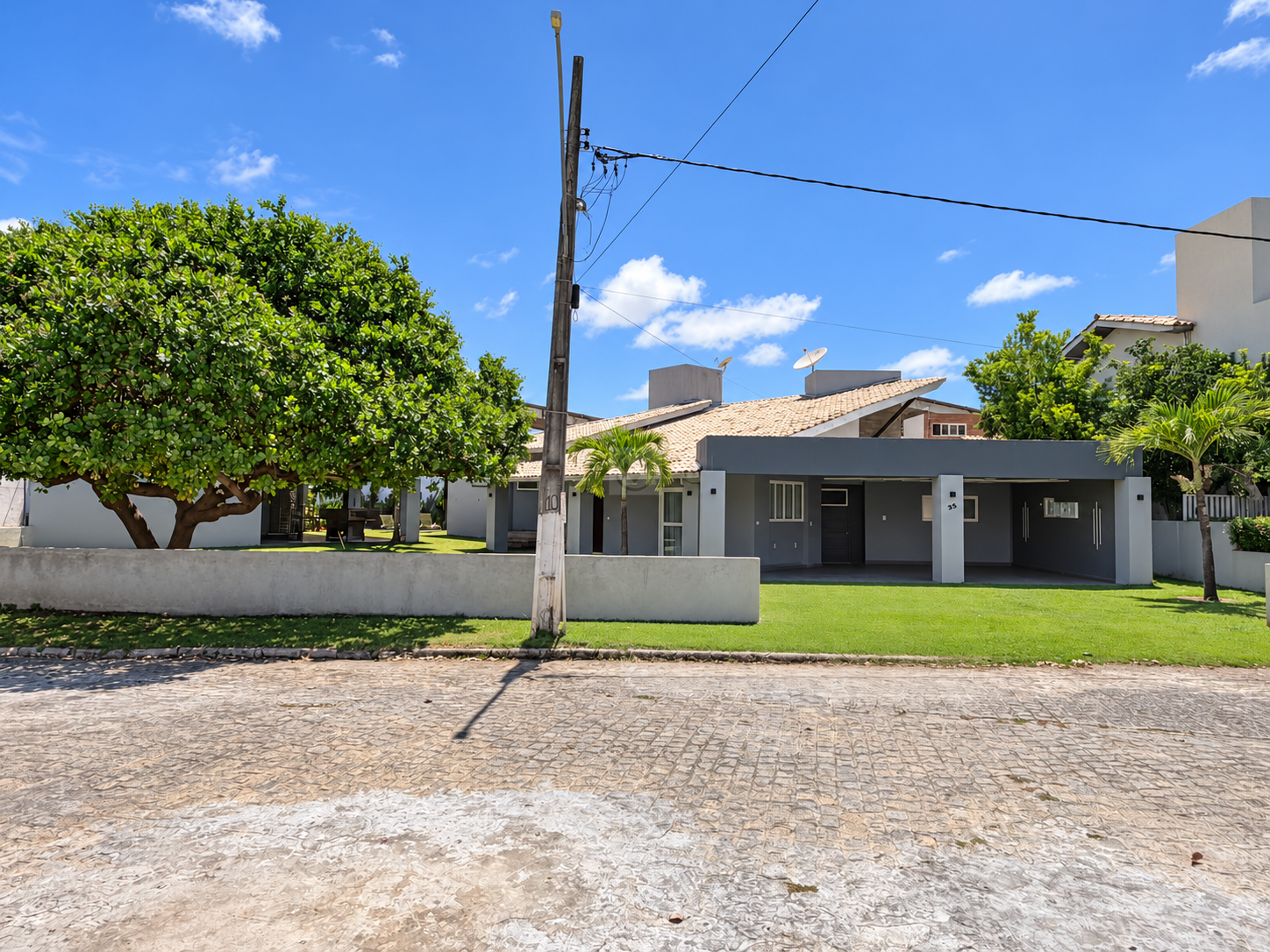 Casa em condomínio para alugar — 416 m², 4 suítes e piscina privativa - Foto 2