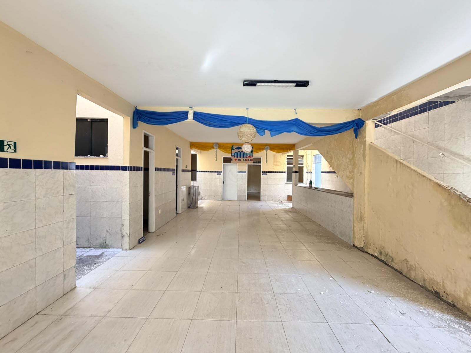 Prédio comercial no bairro Aeroporto, em Aracaju – 580 m² e 12 salas - Foto 2