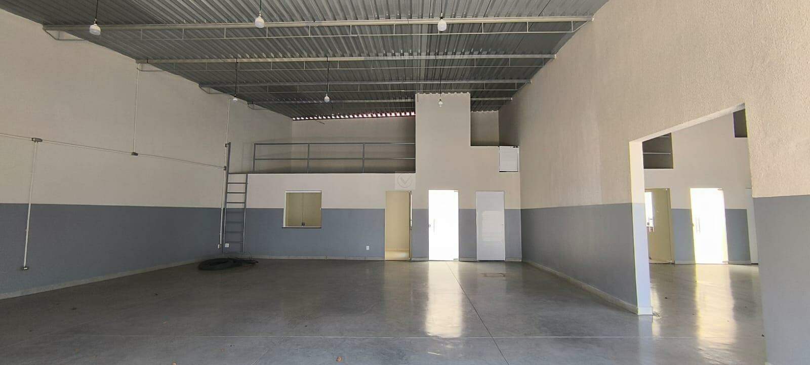 Excelente Galpão Recém-Construído na Área de Expansão!