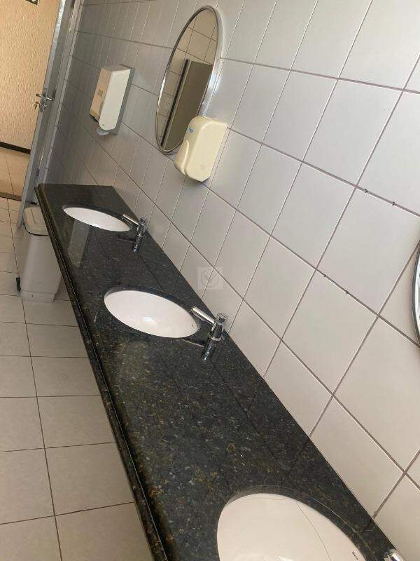 Excelente Sala Comercial de 41m² no Coração do Polo Médico - Foto 9