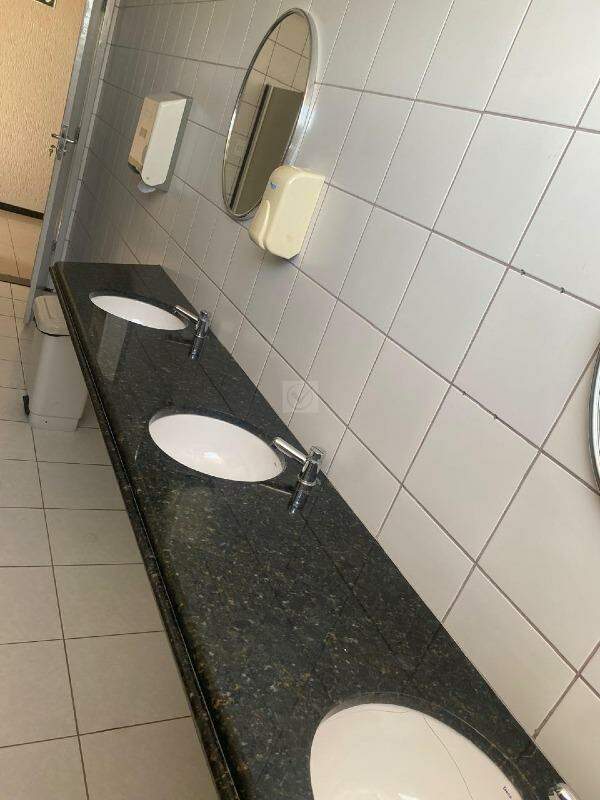 Excelente Sala Comercial de 41m² no Coração do Polo Médico - Foto 9