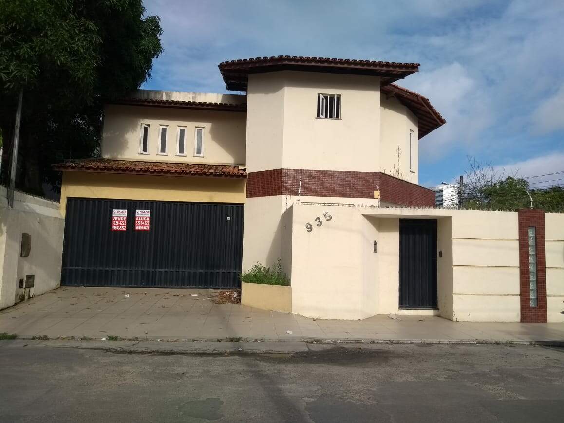 Casa Comercial à venda, 5 quartos, 4 suítes, 2 vagas, Treze de Julho - Aracaju/SE