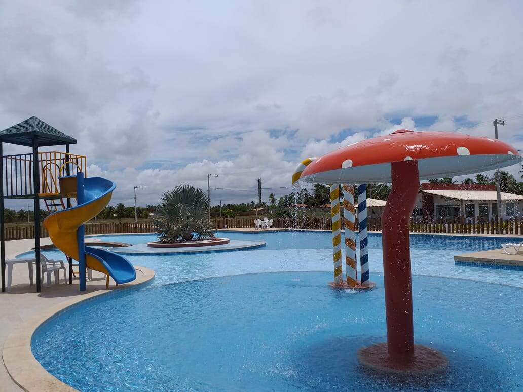 LOTE COM 450 M² NO CONDOMÍNIO MERIDIEM PRAIA MAR- ESTÂNCIA/SE.