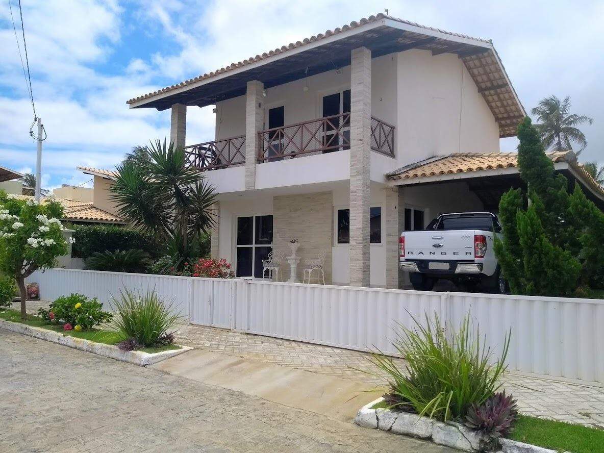Casa Duplex no Condomínio Portal dos Trópicos.