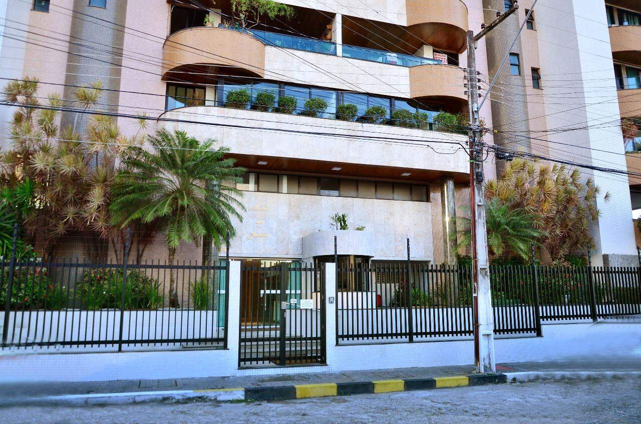 Mansão dos Jardins- 4/4, 2 suites- 194 m2 - Com 02 Vagas Soltas e Cobertas