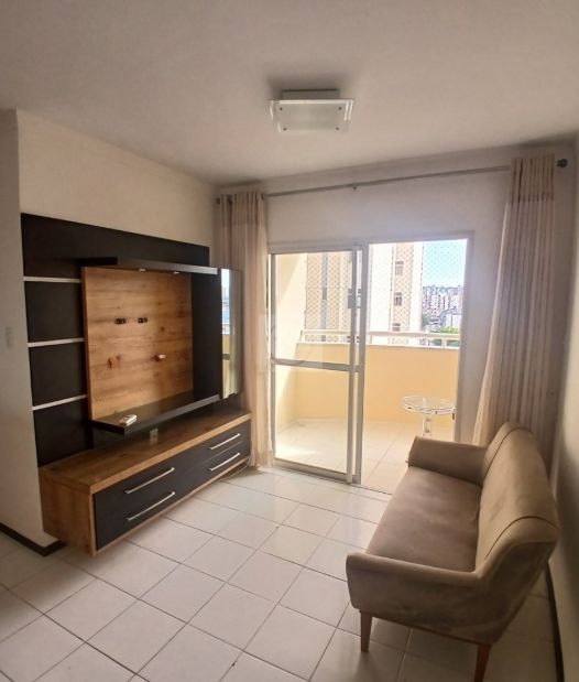 Apartamento Semimobiliado no Ecoville Club