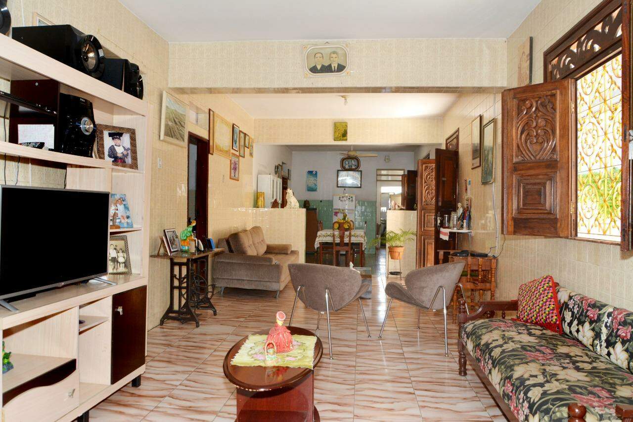 Casa Comercial