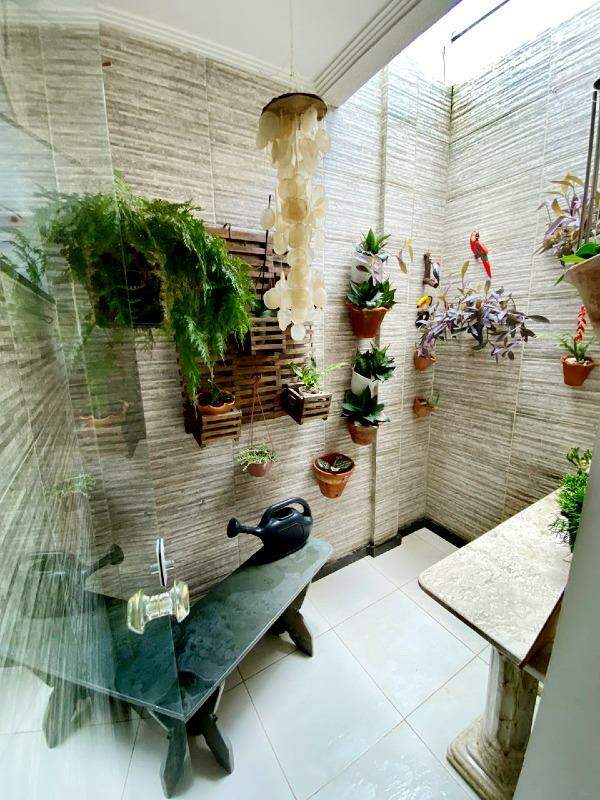 Condomínio residencial com 03 casas MOBILIADAS no Bairro Aruana com piscina - Foto 15