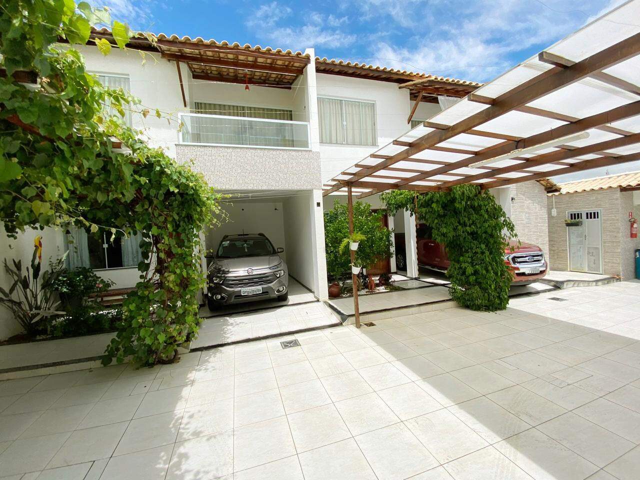 Condomínio residencial com 03 casas MOBILIADAS no Bairro Aruana com piscina - Foto 20