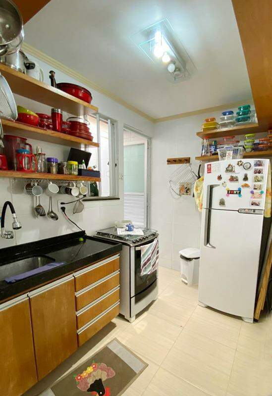 Condomínio residencial com 03 casas MOBILIADAS no Bairro Aruana com piscina - Foto 7