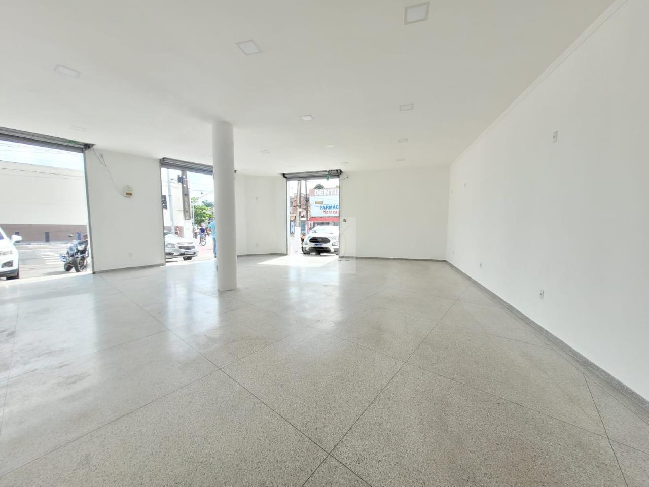 Ponto Comercial na Av. Visconde de Maracaju em Aracaju/SE – Recém-Construído com Estacionamento - Foto 4