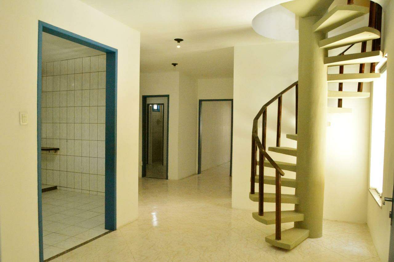 Casa à venda, 4 quartos, 3 suítes, 2 vagas, Farolândia - Aracaju/SE