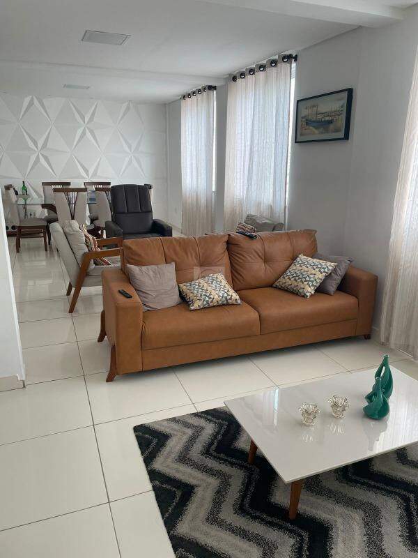 APARTAMENTO NO EDF. CIDADE JARDIM NA AVENIDA BEIRA MAR