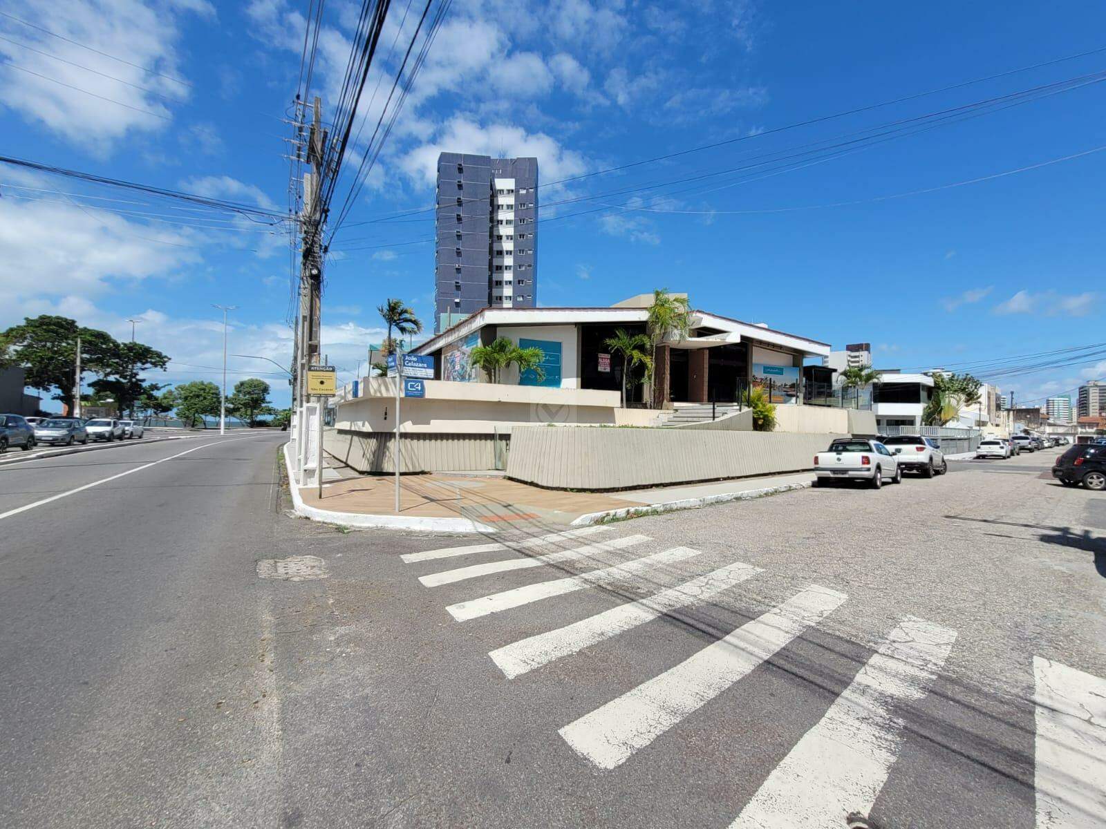 É a oportunidade de ter o seu negócio neste imóvel amplo, sofisticado e bem localizado. - Foto 4