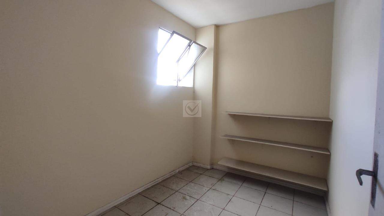 Apartamento no Edifício Ana Maria - Bairro São José - Foto 8