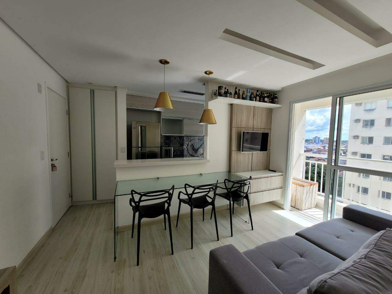 SEU SONHO REALIZADO! Apartamento no 9º Andar, Mobiliado e com Vantagens de Condomínio Clube!