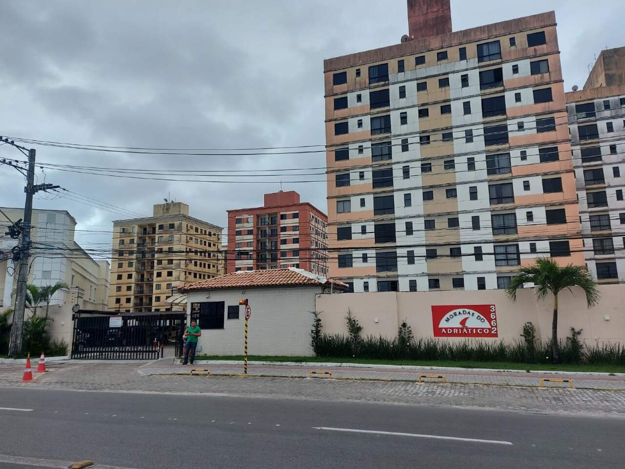 Apartamento para aluguel, 3 quartos, 1 suíte, 1 vaga, Luzia - Aracaju/SE