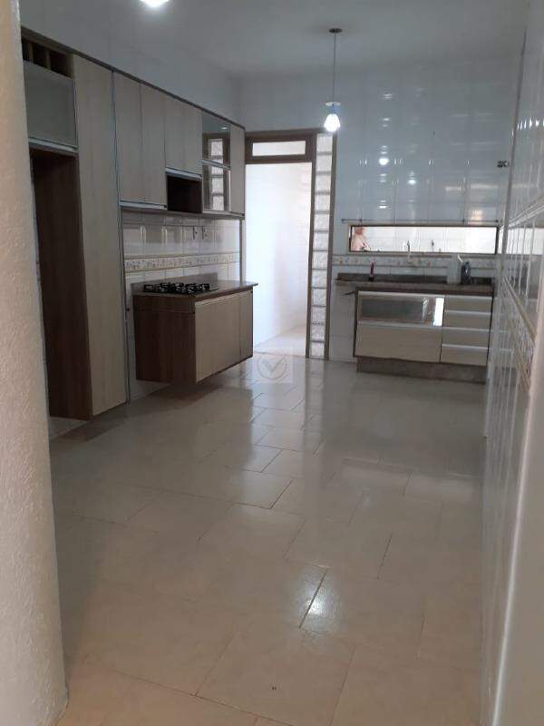 Casa Triplex à venda, 8 quartos, 2 suítes, 2 vagas, Luzia - Aracaju/SE - Foto 21