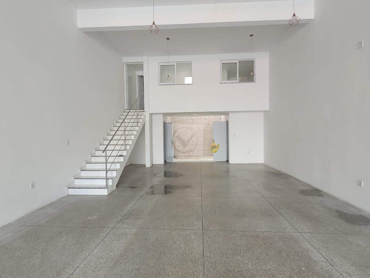 Galpão Comercial Novo com 180 m² e Mezanino no Bairro Santos Dumont - Foto 4
