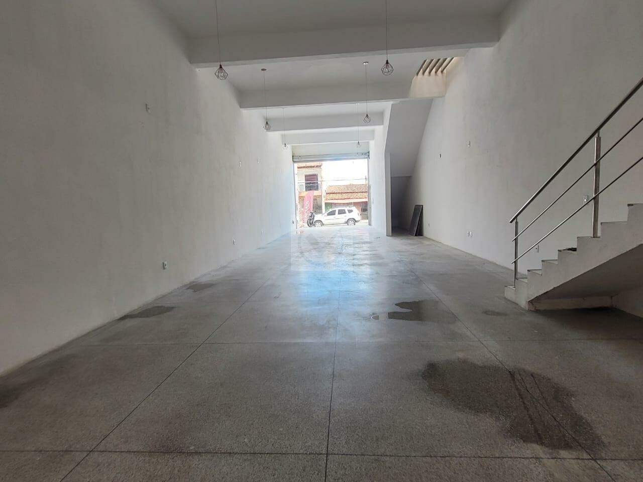 Galpão Comercial Novo com 180 m² e Mezanino no Bairro Santos Dumont - Foto 10