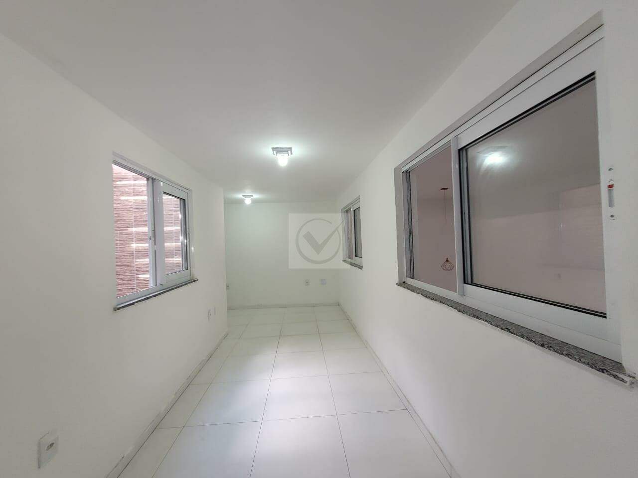 Galpão Comercial Novo com 180 m² e Mezanino no Bairro Santos Dumont - Foto 13